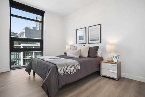 1102-6608 Sussex Avenue, Burnaby, BC 
