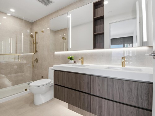 607-5987 Wilson Avenue, Burnaby, BC 