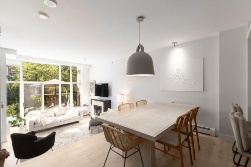 14-166 13Th Street W, North Vancouver, BC 