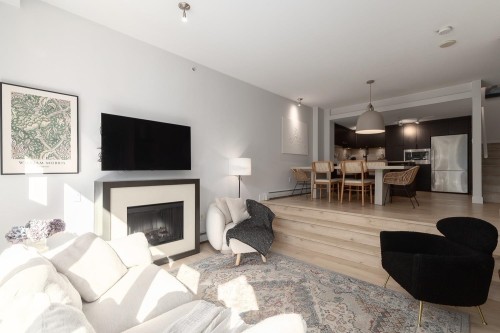 14-166 13Th Street W, North Vancouver, BC 