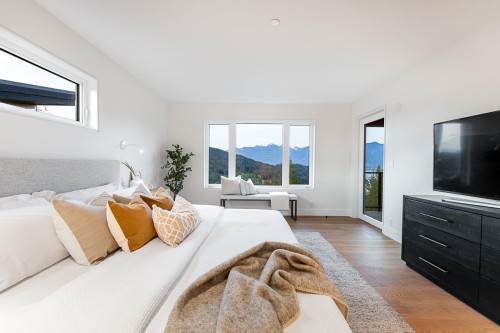 885 Rivendell Drive, Bowen Island, BC 