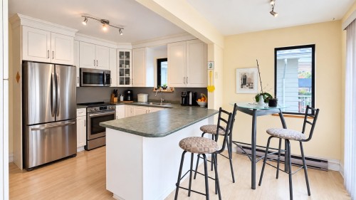 3841 23Rd Avenue W, Vancouver, BC 
