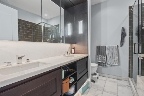 Th1-3355 Binning Road, Vancouver, BC 