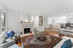 4812 Headland Close West Vancouver, BC V7W 3C2
