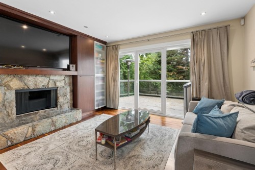4812 Headland Close, West Vancouver, BC 