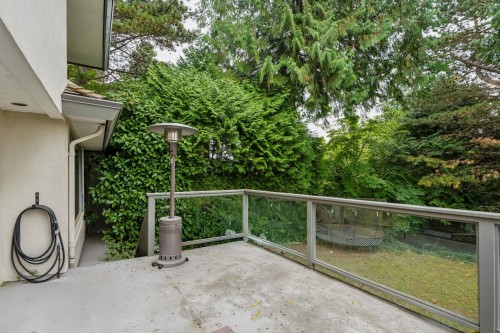 4812 Headland Close, West Vancouver, BC 