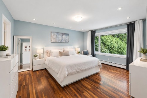 4812 Headland Close, West Vancouver, BC 