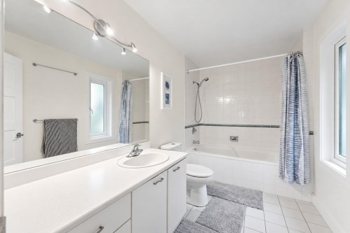 4812 Headland Close, West Vancouver, BC 