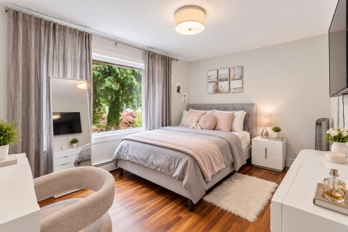 4812 Headland Close, West Vancouver, BC 