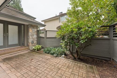 4812 Headland Close, West Vancouver, BC 