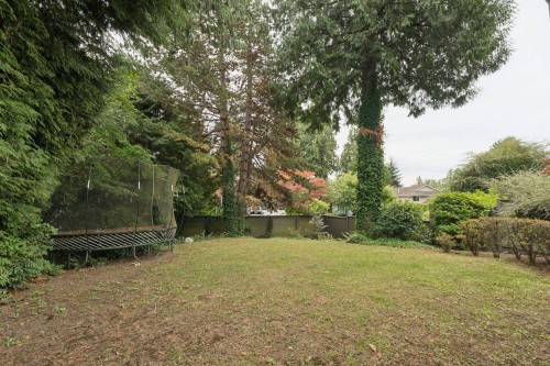 4812 Headland Close, West Vancouver, BC 