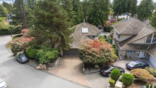 4812 Headland Close, West Vancouver, BC 