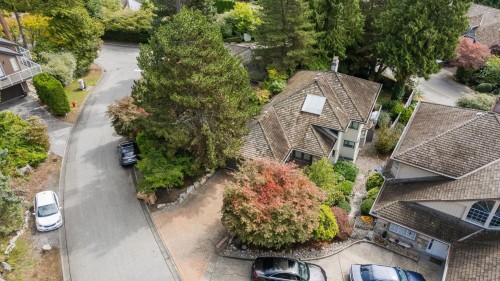 4812 Headland Close, West Vancouver, BC 