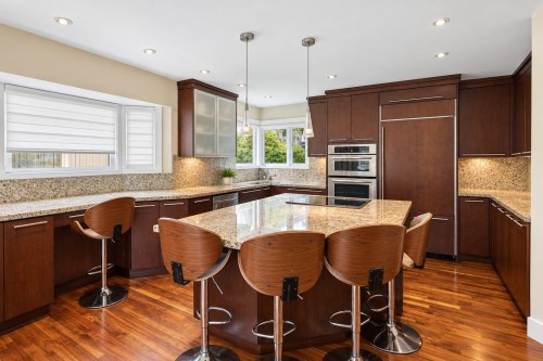 4812 Headland Close, West Vancouver, BC 