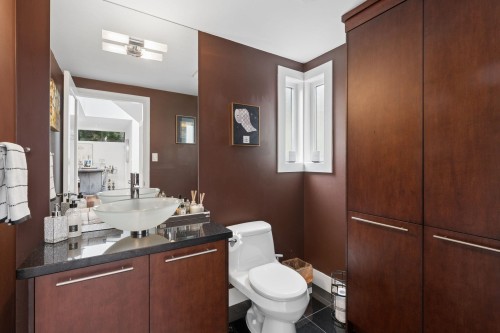 4812 Headland Close, West Vancouver, BC 