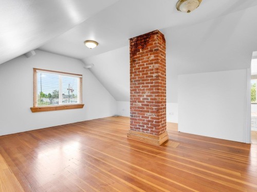 2087 26Th Avenue E, Vancouver, BC 