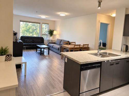 218-9399 Tomicki Avenue, Richmond, BC 