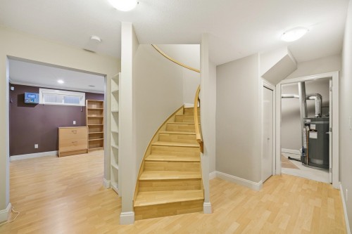 6549 Dunnedin Street, Burnaby, BC 