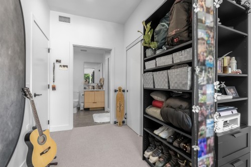 317-422 3Rd Street E, North Vancouver, BC 
