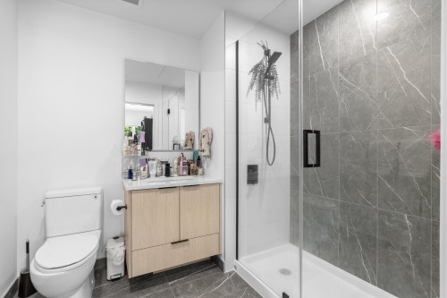 317-422 3Rd Street E, North Vancouver, BC 