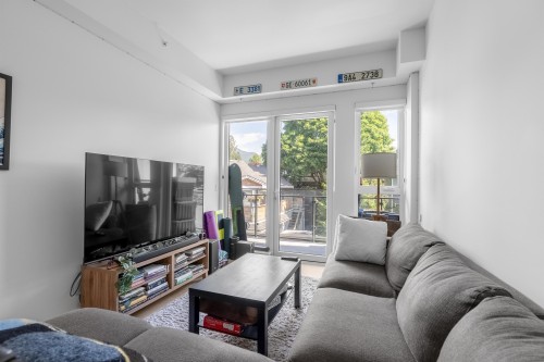 317-422 3Rd Street E, North Vancouver, BC 