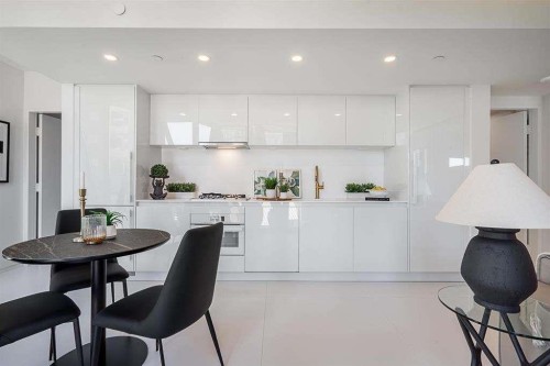 703-1033 Nelson Street, Vancouver, BC 