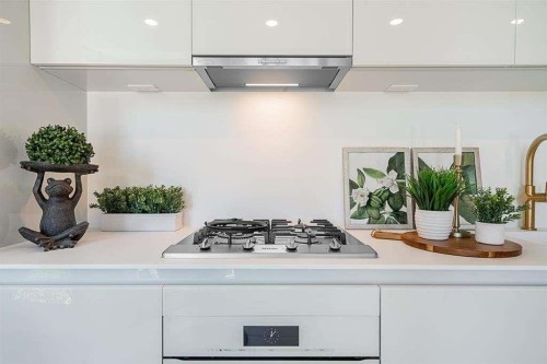 703-1033 Nelson Street, Vancouver, BC 