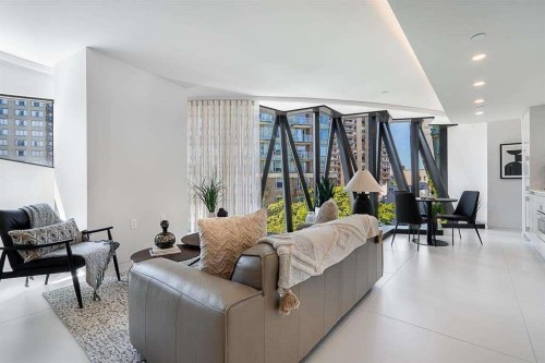 703-1033 Nelson Street, Vancouver, BC 