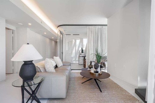 703-1033 Nelson Street, Vancouver, BC 