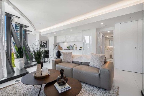 703-1033 Nelson Street, Vancouver, BC 
