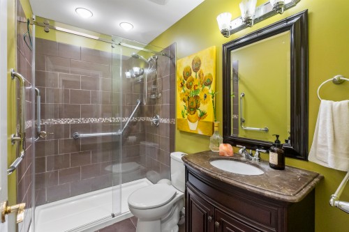 101-1180 Falcon Drive, Coquitlam, BC 