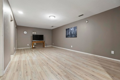 101-1180 Falcon Drive, Coquitlam, BC 
