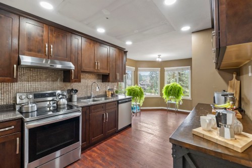 101-1180 Falcon Drive, Coquitlam, BC 
