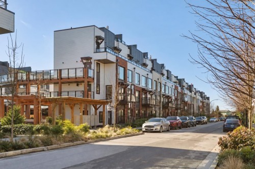 142-545 2Nd Street E, North Vancouver, BC 