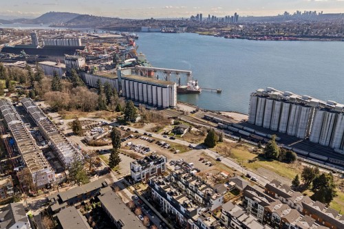 142-545 2Nd Street E, North Vancouver, BC 