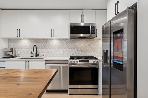 142-545 2Nd Street E, North Vancouver, BC 