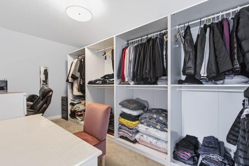 9940 Bates Road, Richmond, BC 