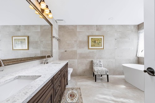 9940 Bates Road, Richmond, BC 