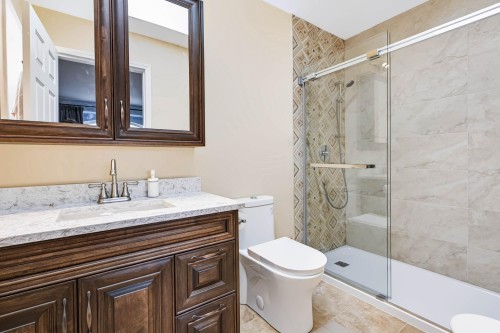 9940 Bates Road, Richmond, BC 