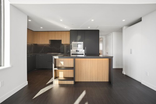 3001-6608 Sussex Avenue, Burnaby, BC 