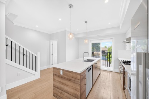 17-9211 Mckim Way, Richmond, BC 