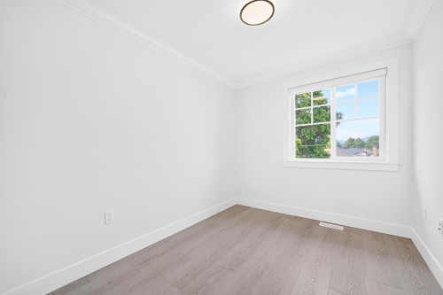 17-9211 Mckim Way, Richmond, BC 
