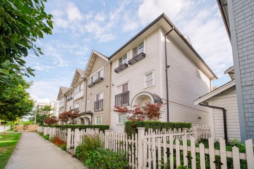 17-9211 Mckim Way, Richmond, BC 