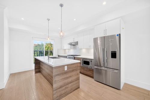17-9211 Mckim Way, Richmond, BC 