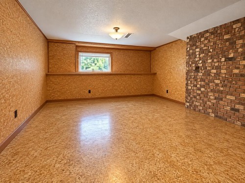 4557 Venables Street, Burnaby, BC 