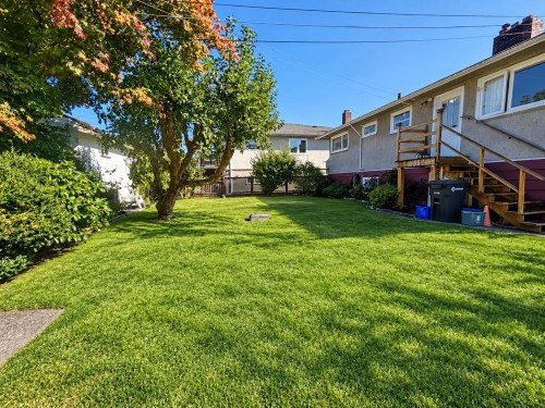 4557 Venables Street, Burnaby, BC 