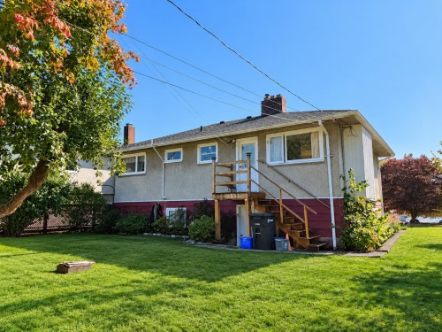 4557 Venables Street, Burnaby, BC 