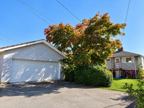 4557 Venables Street, Burnaby, BC 