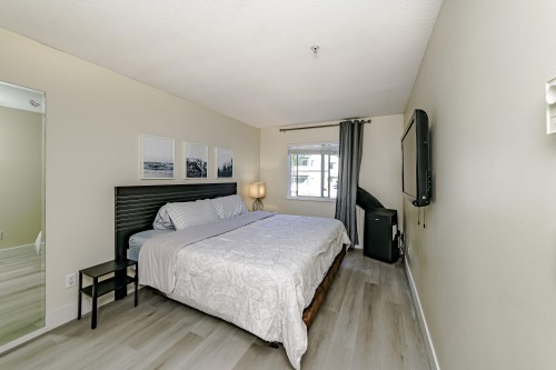 1-1328 W 73Rd Avenue, Vancouver, BC 