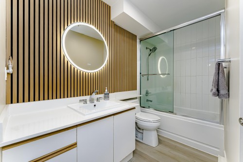 1-1328 W 73Rd Avenue, Vancouver, BC 